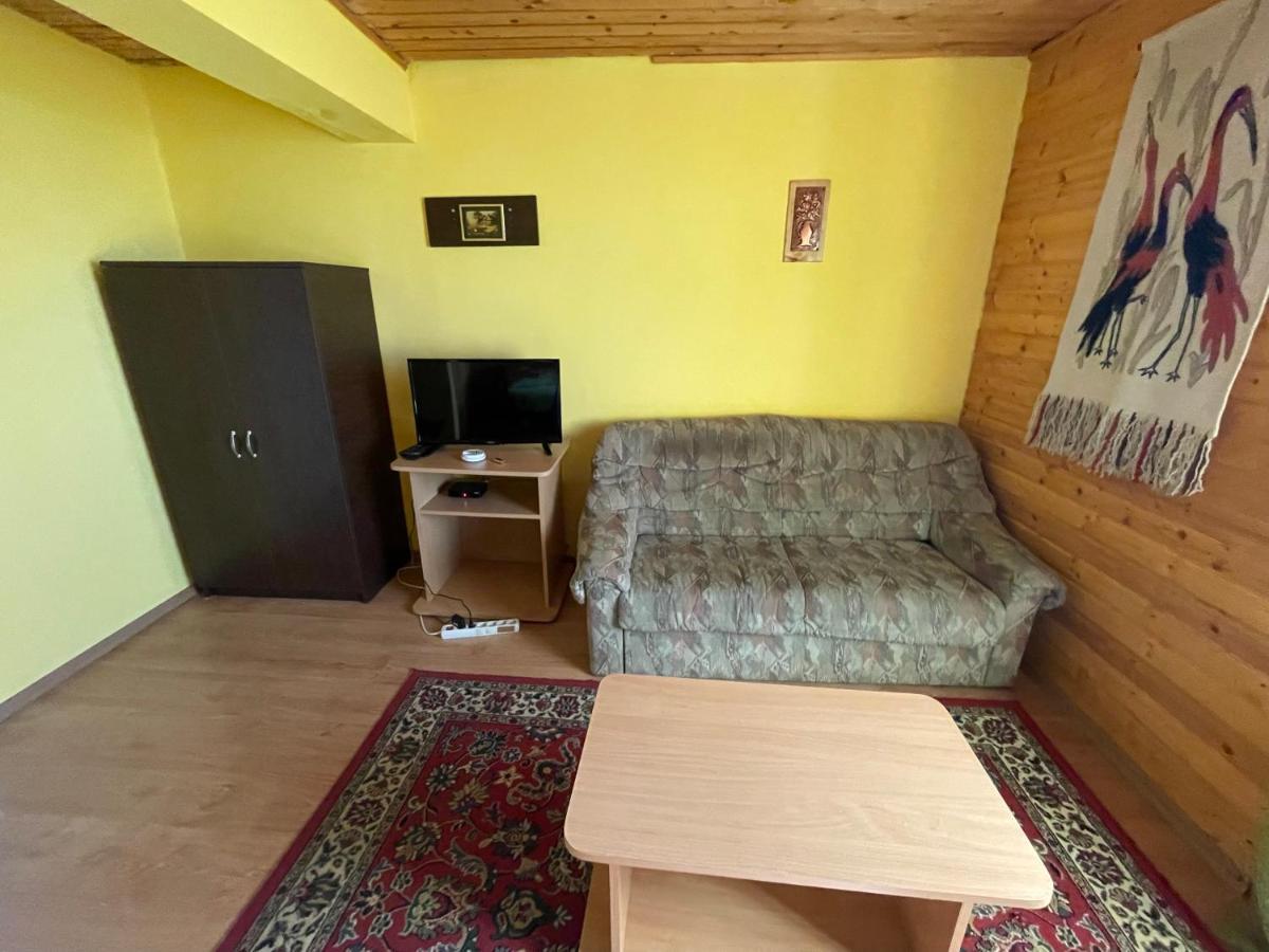 Cabana La Razvan Petrozsény Kültér fotó